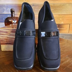 Stuart Weizman Women 9.5 Loafer